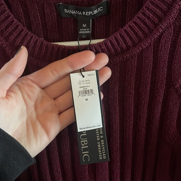 Banana Republic cable knit sweater, medium NWT - Picture 3 of 4